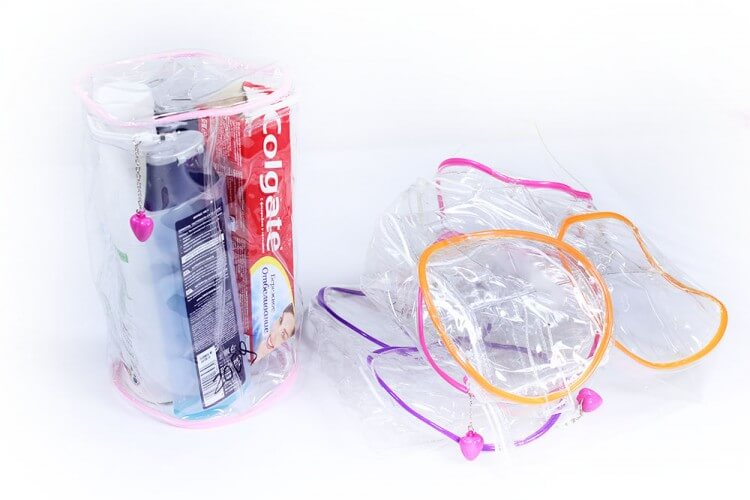 Косметичка ПВХ 24*14*14 прозрачная 1/12 1/480 Арт: 0002009