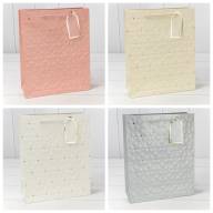 Пакет подарочный с тиснением "Цветочки" (микс) 26*32*12 210г 1/20 1/240 Арт: 000546C - Пакет подарочный с тиснением "Цветочки" (микс) 26*32*12 210г 1/20 1/240 Арт: 000546C